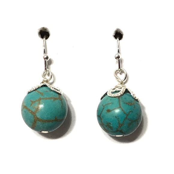 Jewelry - turquoise beaded earrings